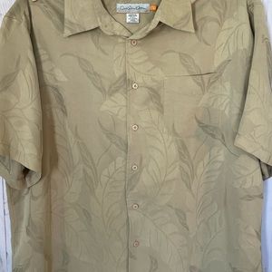 Mens Quiksilver button down shirt. Never worn